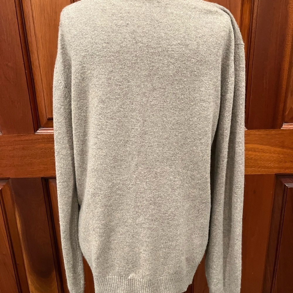 Neiman Marcus Sweater Men Medium Soft Brown 100% Cashmere V Neck Pullover - Picture 3 of 7